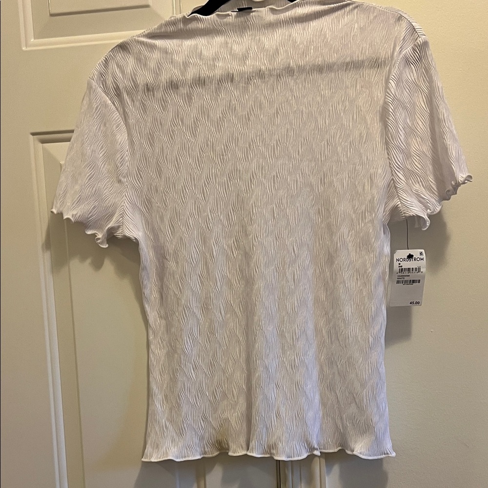 Nordstrom White Textured Short Sleeve Tee by Halogen Size M